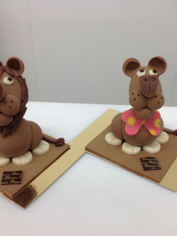 Lion Noir et Lionne Lait